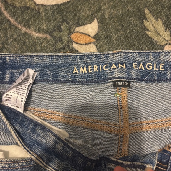 American Eagle Mom Jeans - Picture 2 of 2